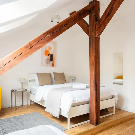 3-room With Beautiful View * 프라하